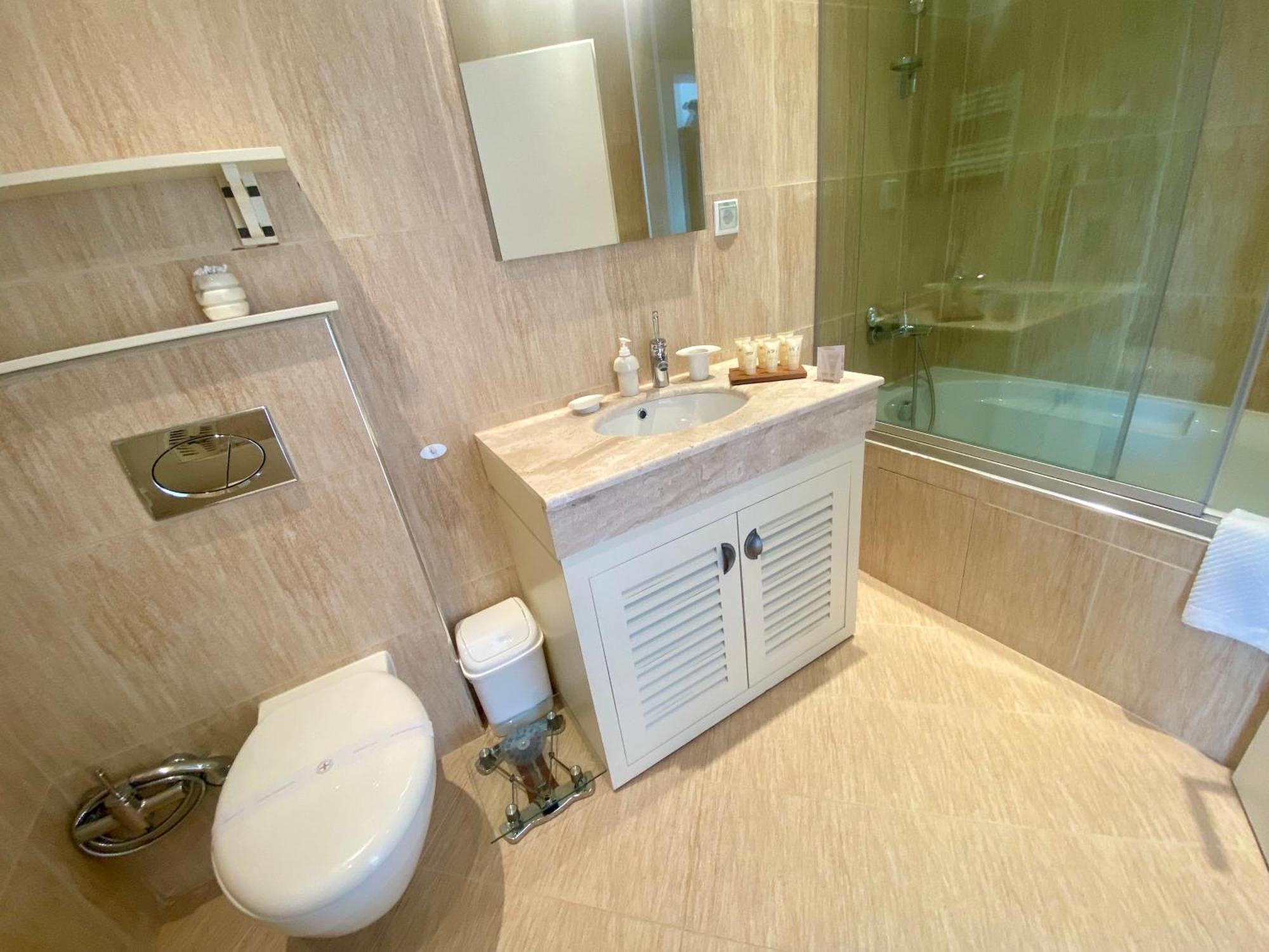 Luxury Penthouse With A Lavish Spa And 2 En-Suite Bedrooms Банско Экстерьер фото